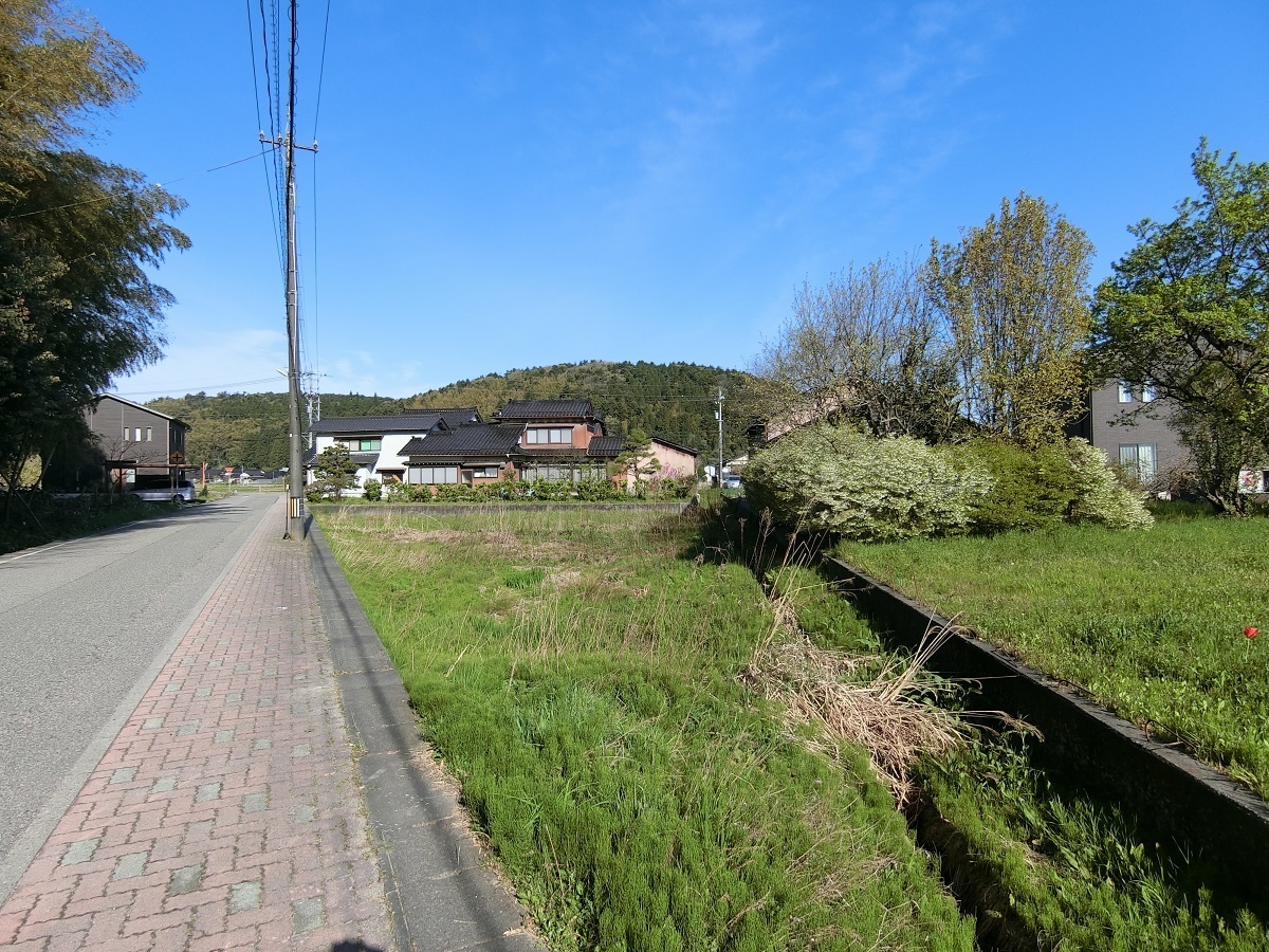 田鶴浜町　農地　地目変更